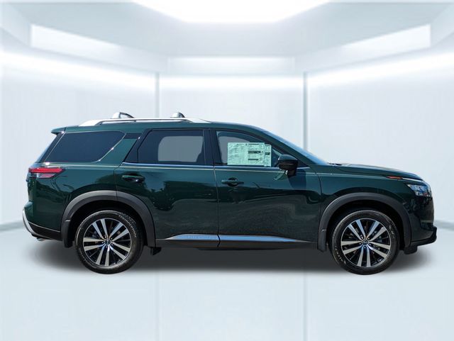 2025 Nissan Pathfinder Platinum photo 6