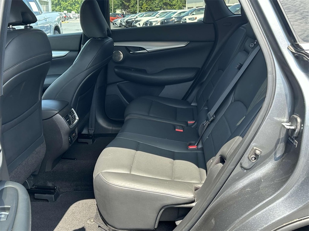 2019 Infiniti QX50 Essential photo 10