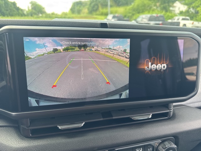 2025 Jeep Wrangler Sport S photo 14