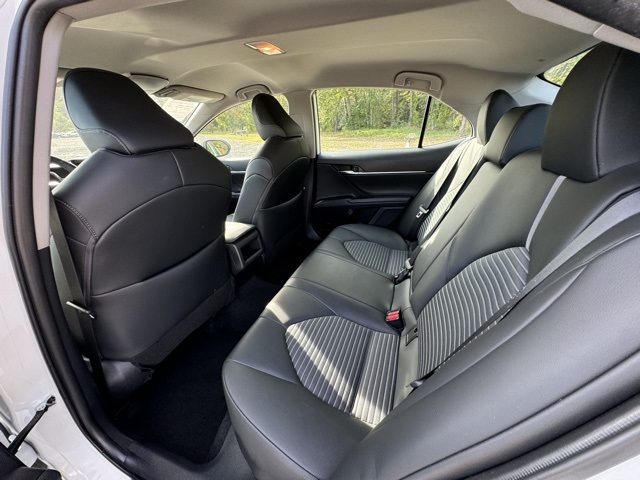 2024 Toyota Camry SE photo 15