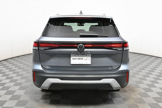 2025 Volkswagen Tiguan SE photo 26