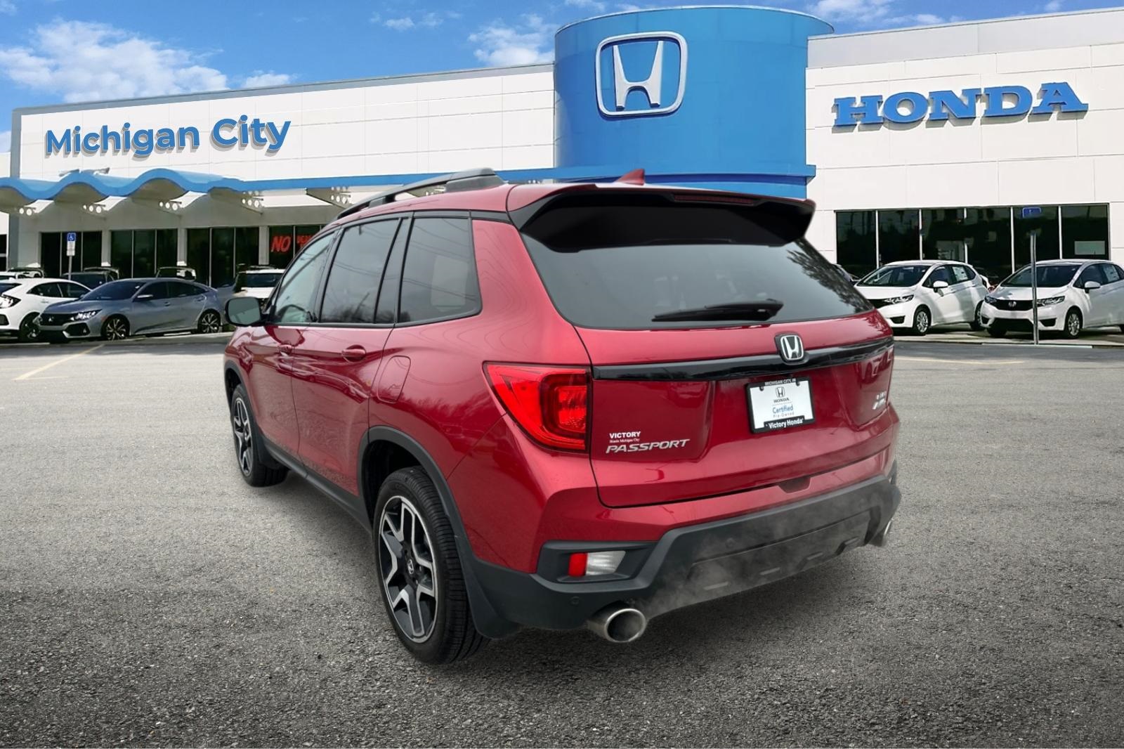 2022 Honda Passport Elite photo 2