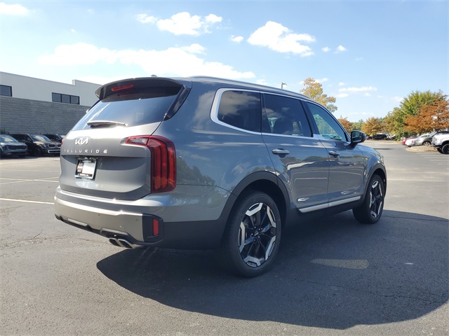 2025 Kia Telluride S photo 2