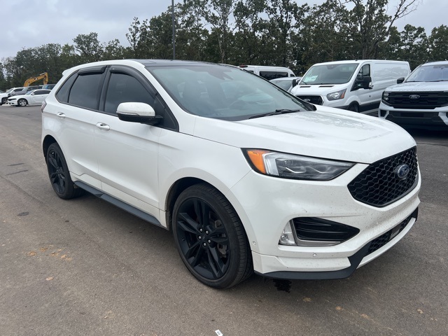 2021 Ford Edge ST photo 4