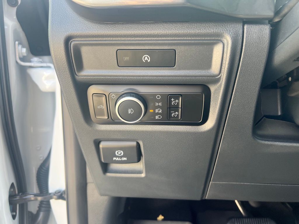 2025 Ford F-150 STX photo 13