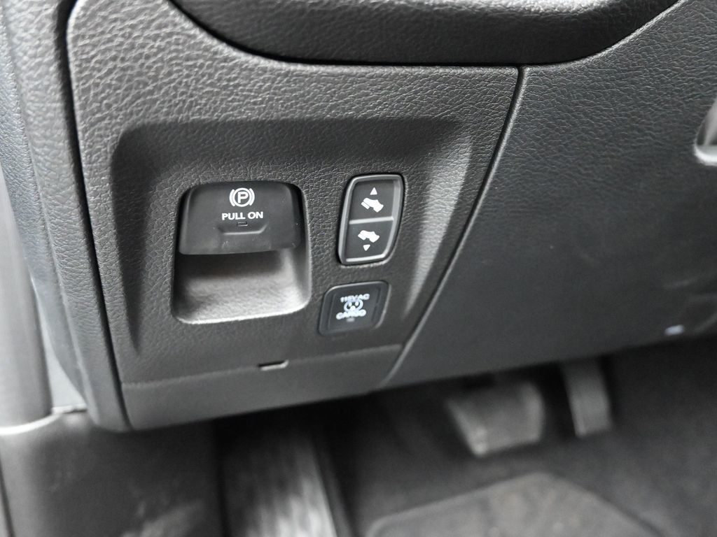 2026 Ram 1500 Laramie photo 15
