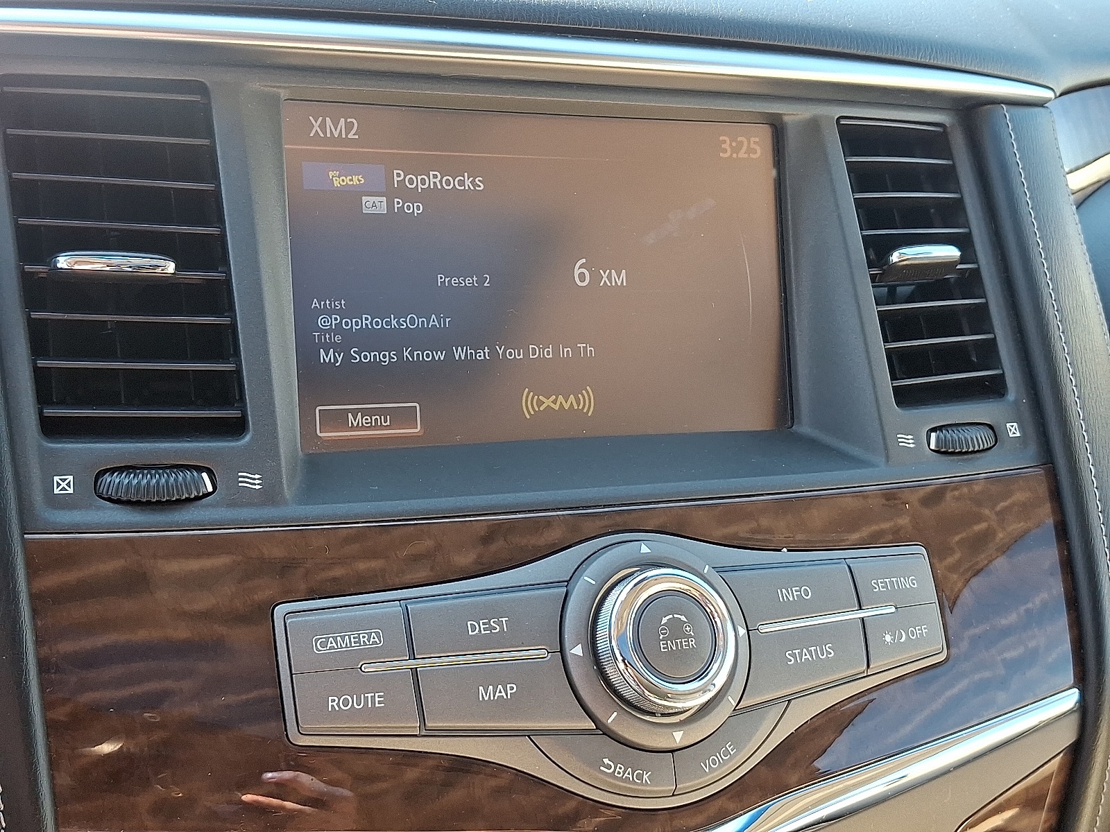 2017 Nissan Armada Platinum photo 20