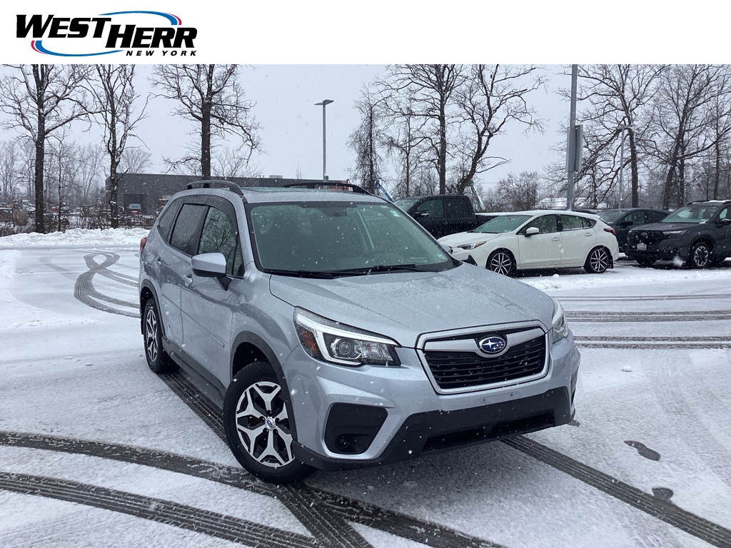 2019 Subaru Forester Premium's photo