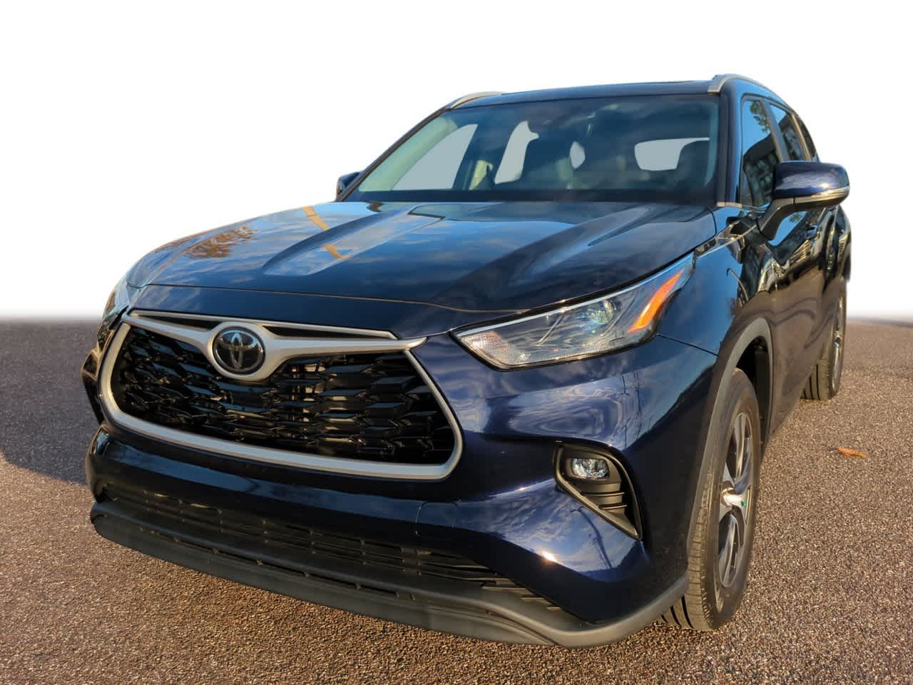 2023 Toyota Highlander XLE's photo