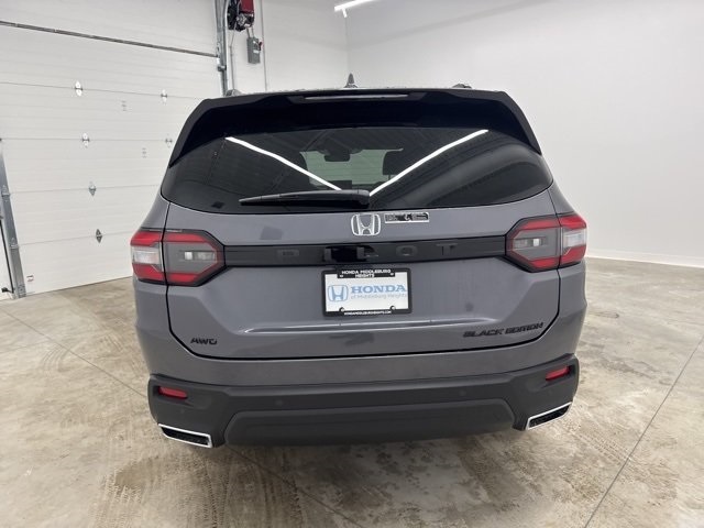 2025 Honda Pilot Black Edition photo 7