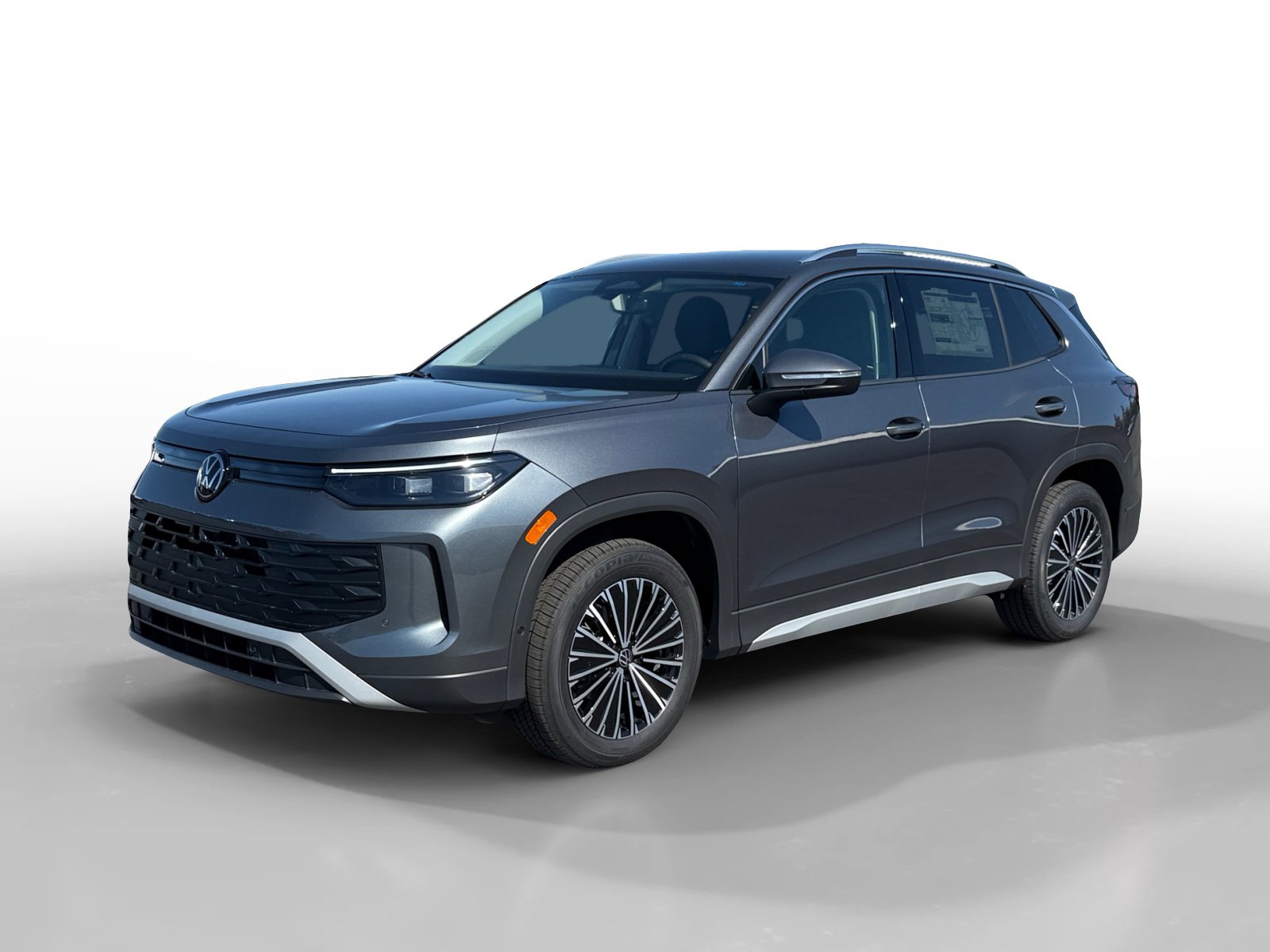 New 2025 PLATINUM GRAY Volkswagen S image 1