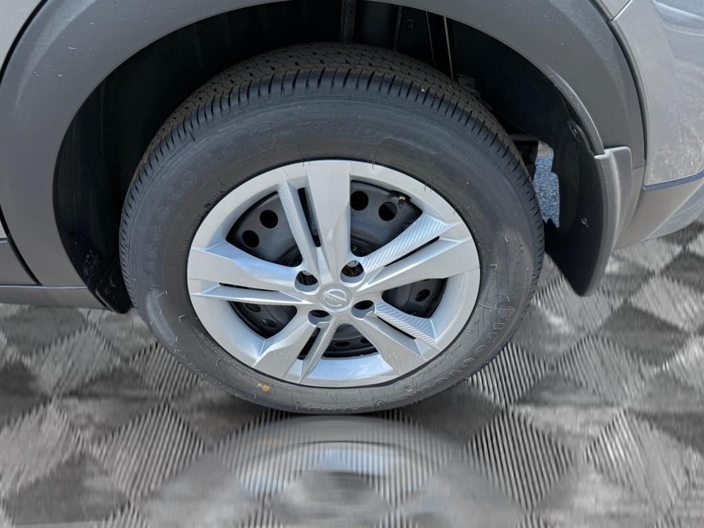 2025 Nissan Kicks Play S photo 15