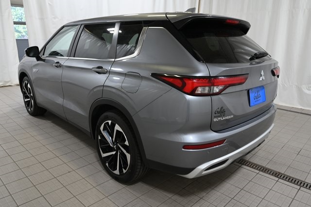 2023 Mitsubishi Outlander PHEV SE photo 10