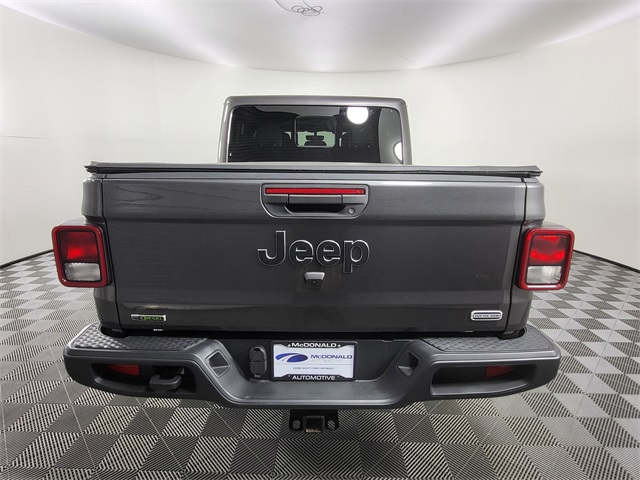 2022 Jeep Gladiator Overland photo 4