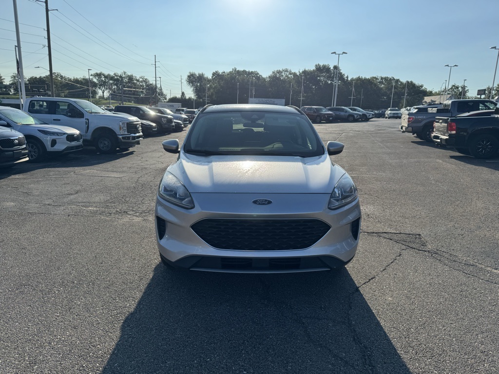 Used 2020 Ford Escape SE with VIN 1FMCU9G69LUC19595 for sale in Kansas City