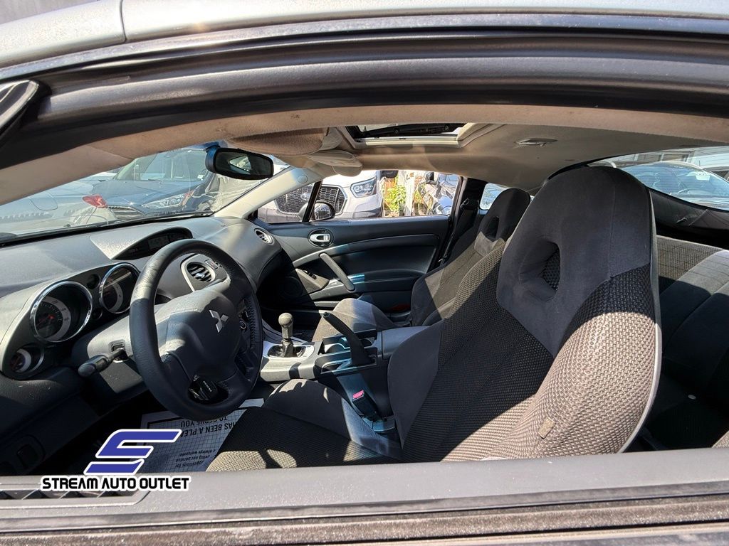 2008 Mitsubishi Eclipse GS photo 8