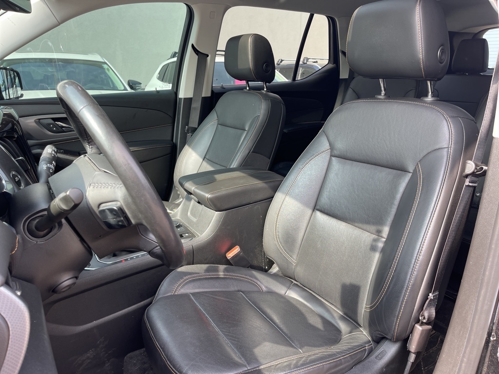 2020 Chevrolet Traverse Premier photo 11