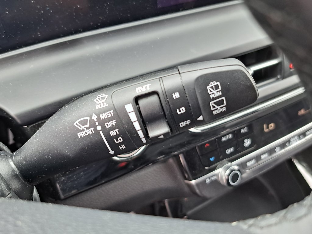 2024 Kia Seltos X-Line photo 9