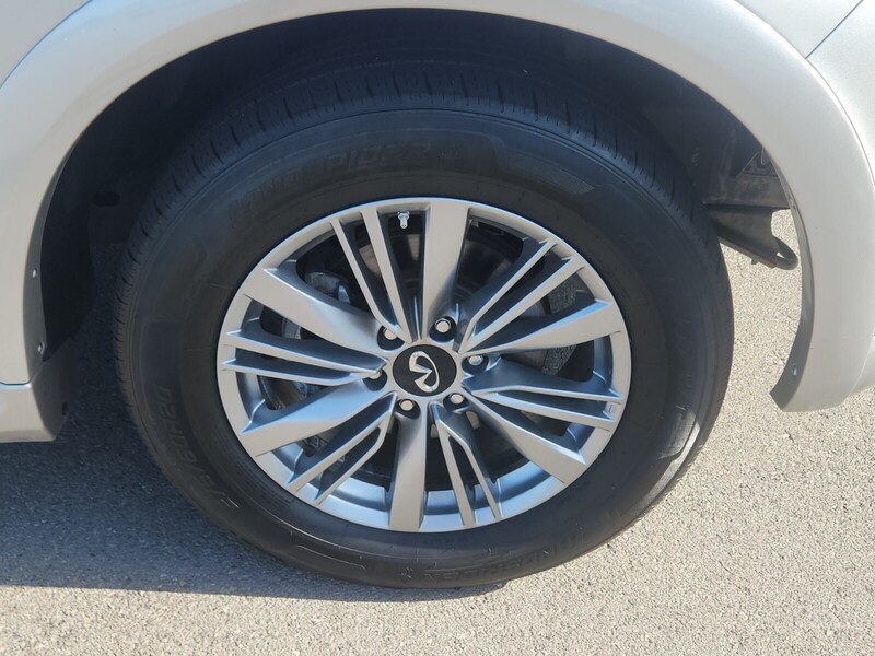 2021 Infiniti QX80 Luxe photo 21