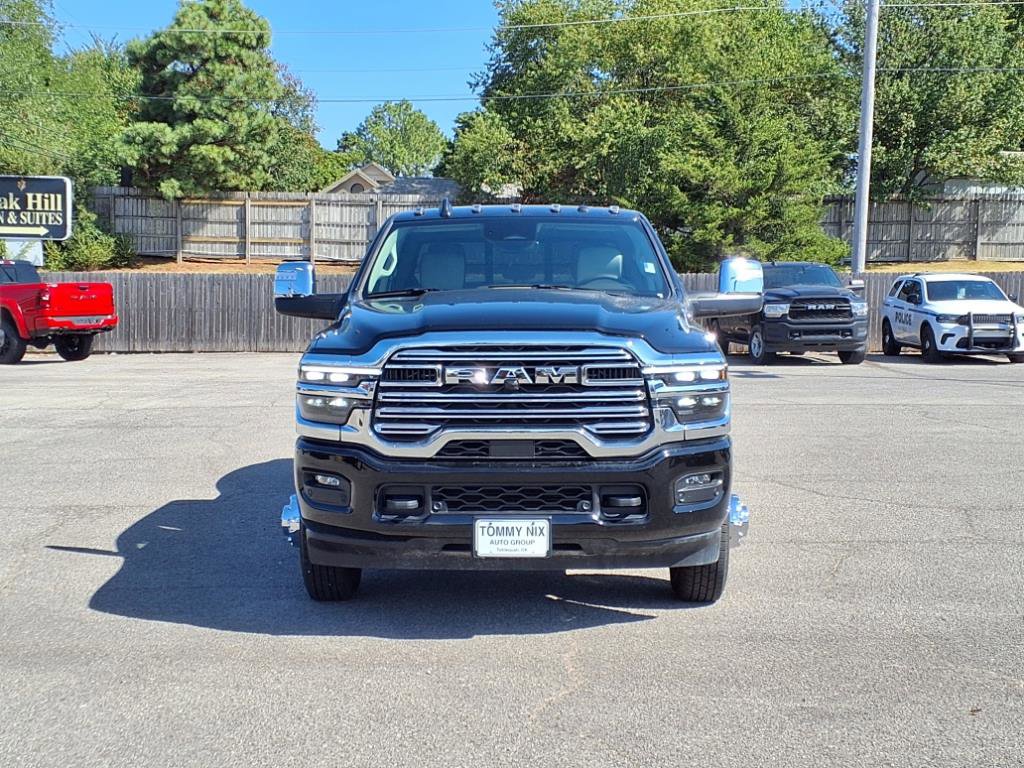 2025 Ram 3500 Laramie photo 20