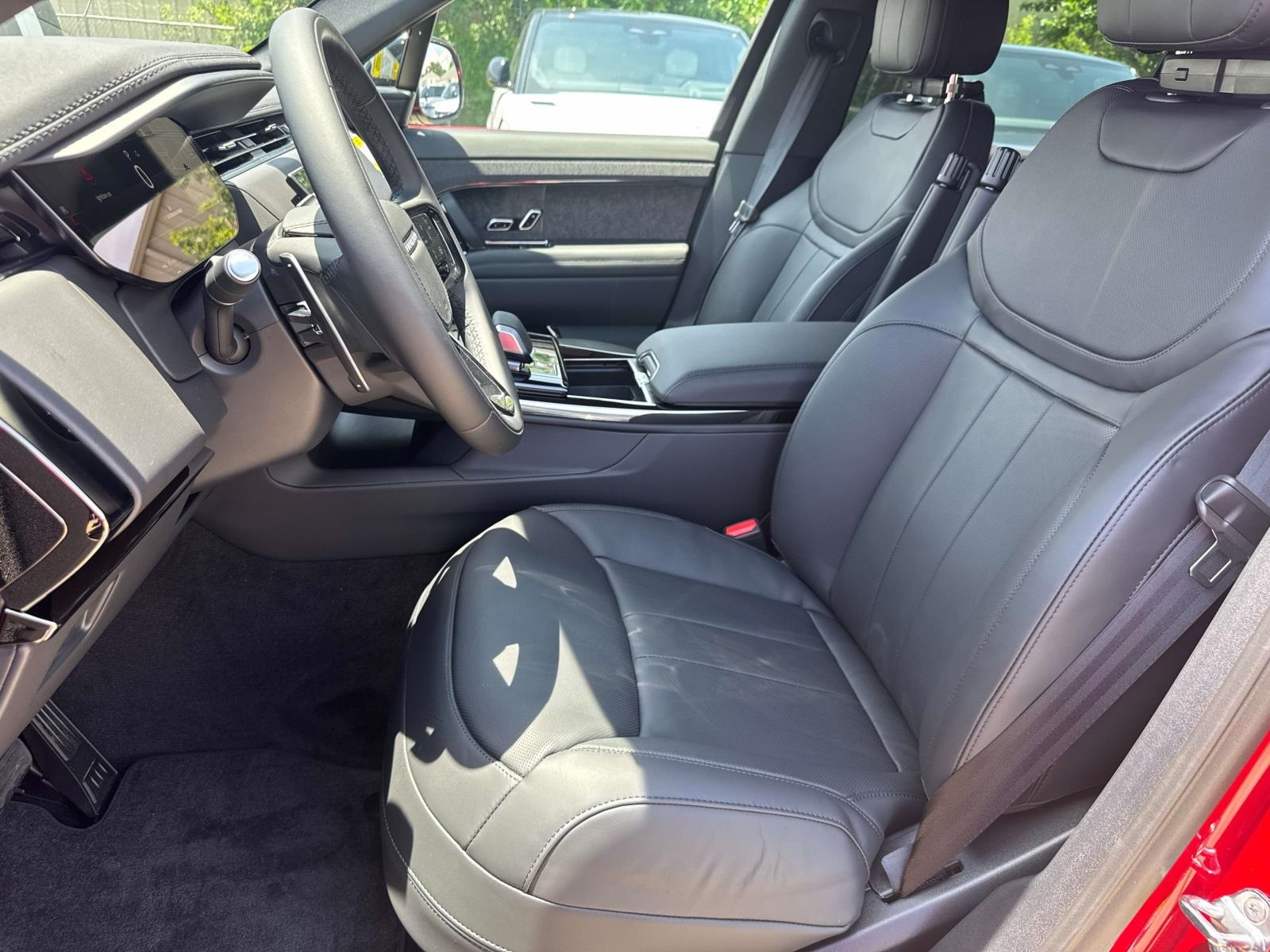 2025 Land Rover Range Rover Sport SE photo 10