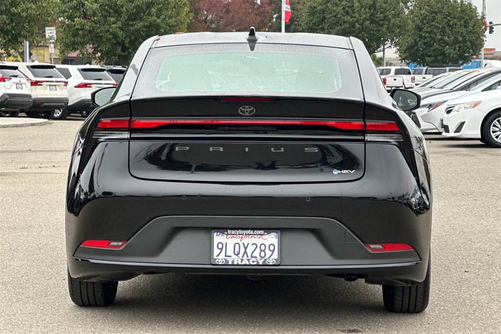 2024 Toyota Prius Limited photo 3