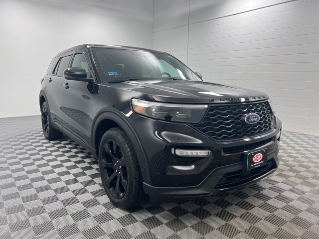2021 Ford Explorer ST's photo