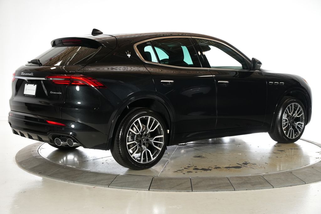 2025 Maserati Grecale photo 5