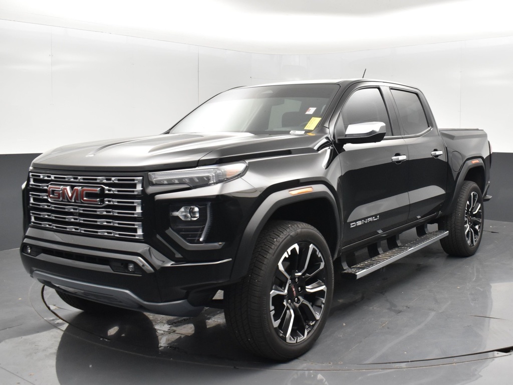 2024 Gmc Canyon Denali photo 12