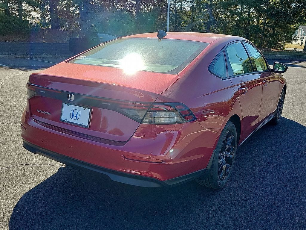 2025 Honda Accord 1.5T SE photo 4