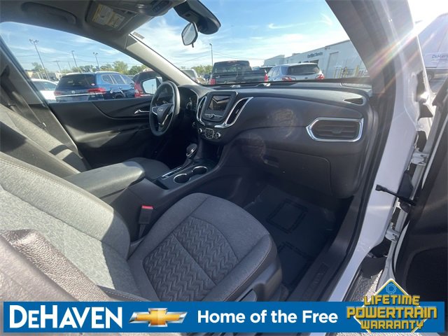 2024 Chevrolet Equinox LT photo 16