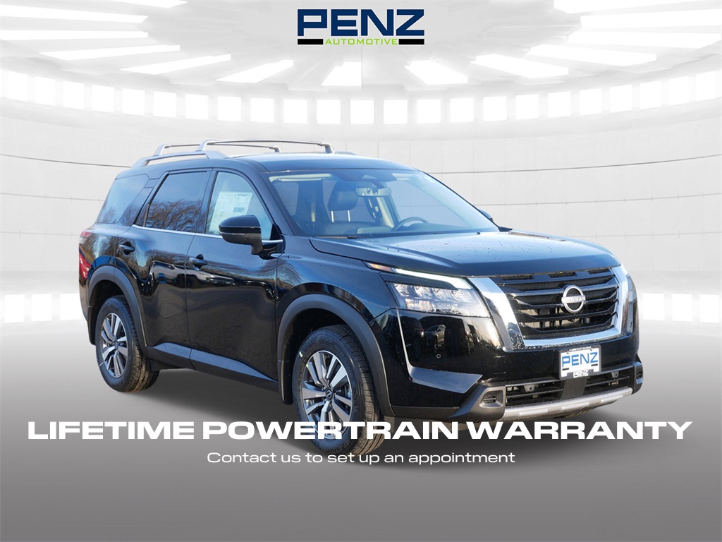 2025 Nissan Pathfinder SL's photo