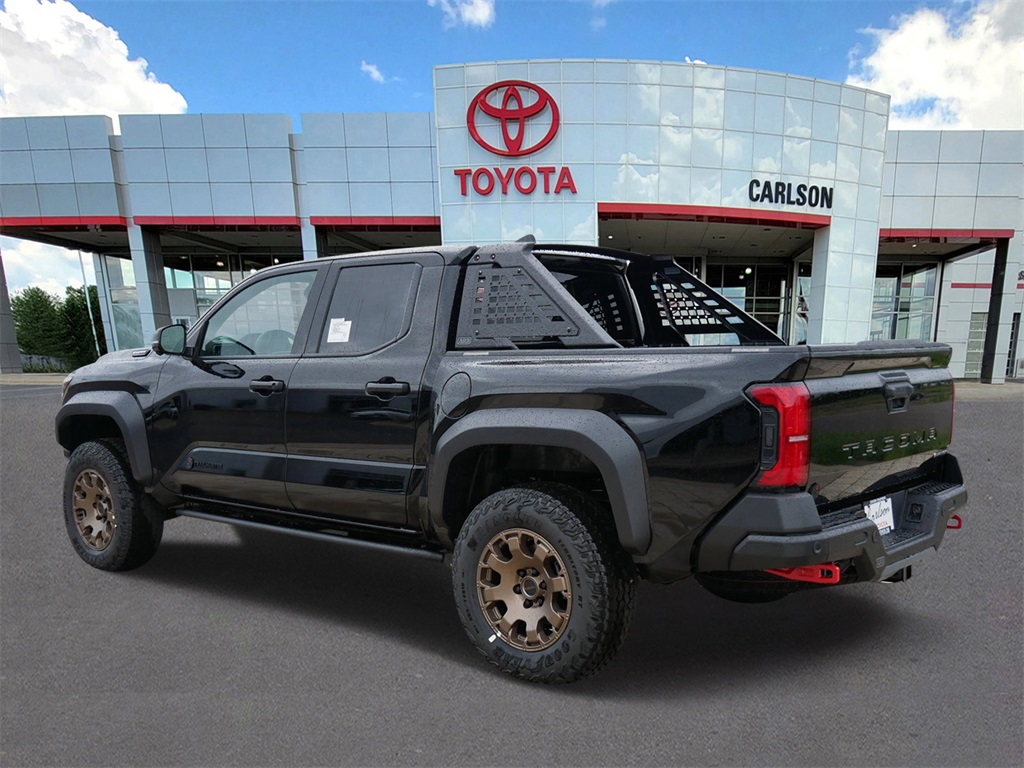 2025 Toyota Tacoma Trailhunter Double Cab photo 2