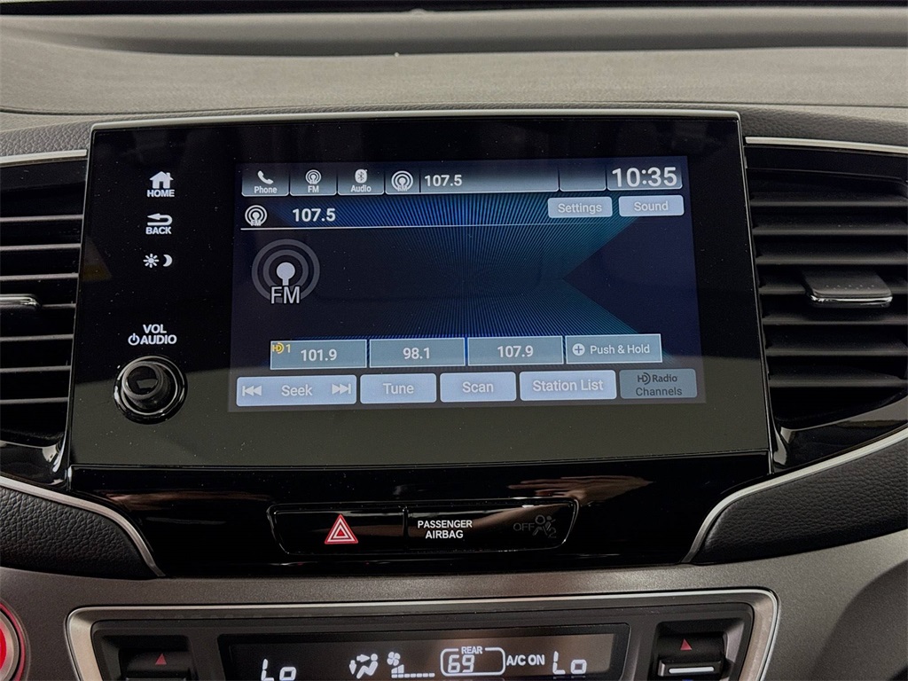2021 Honda Pilot Special Edition photo 13
