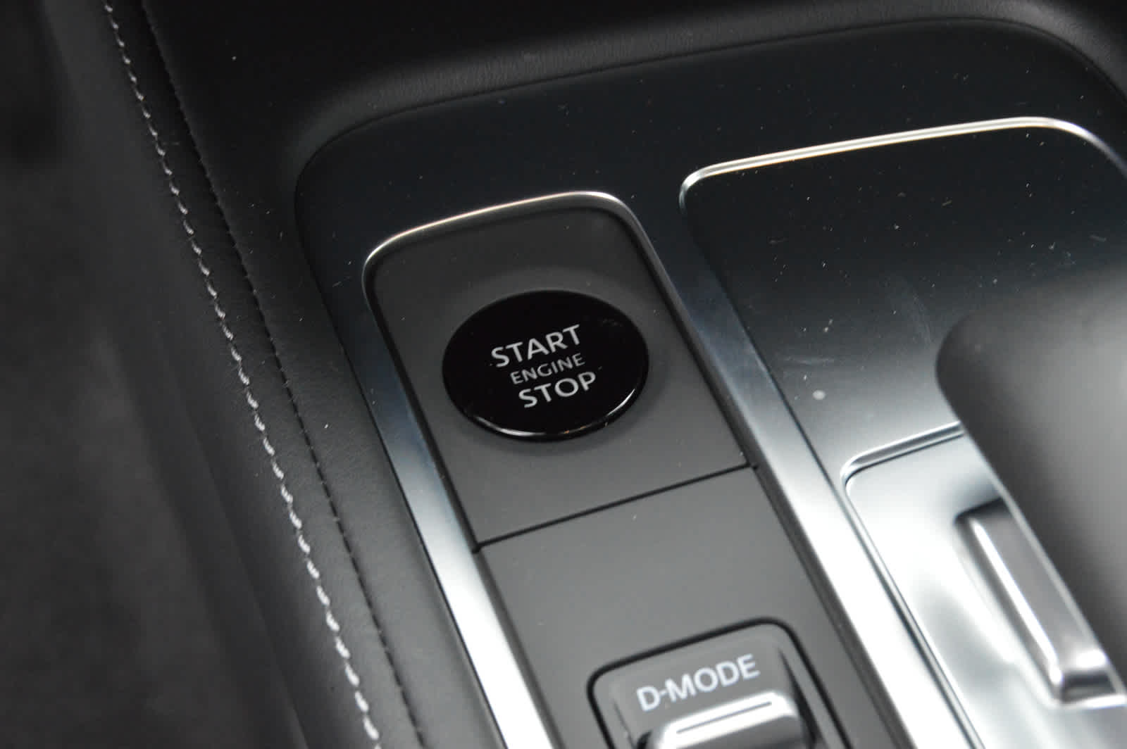 2026 Infiniti QX60 Luxe photo 15