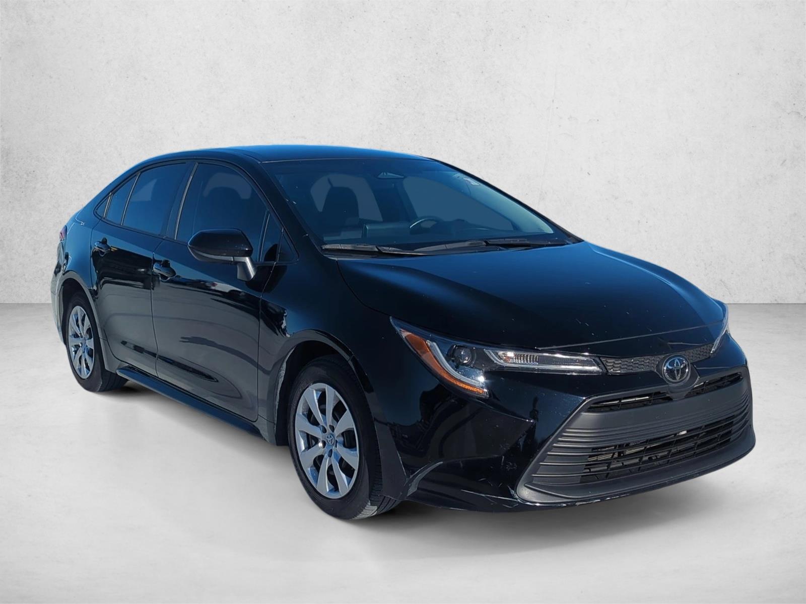 2024 Toyota Corolla LE photo 3