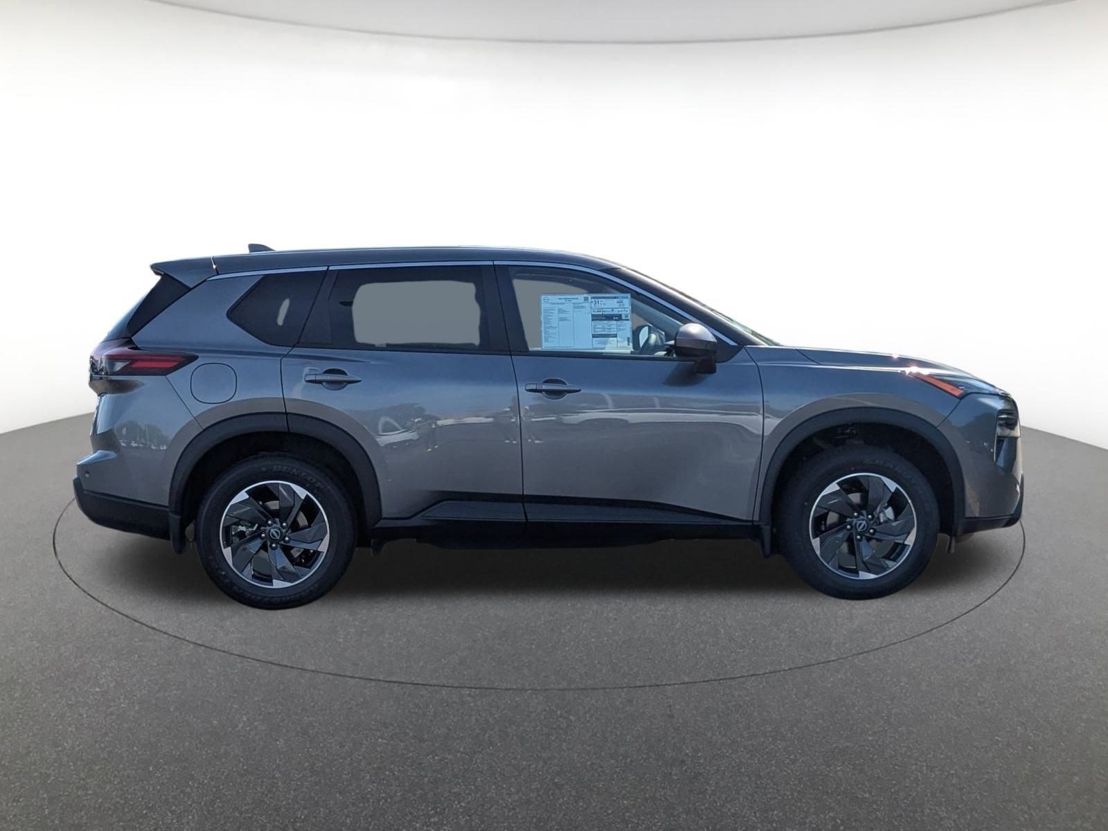 2026 Nissan Rogue SV photo 3