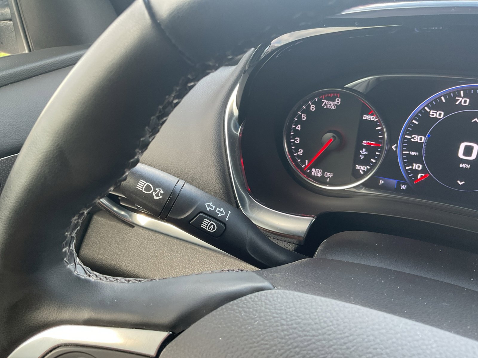 2023 Chevrolet Traverse Premier photo 21