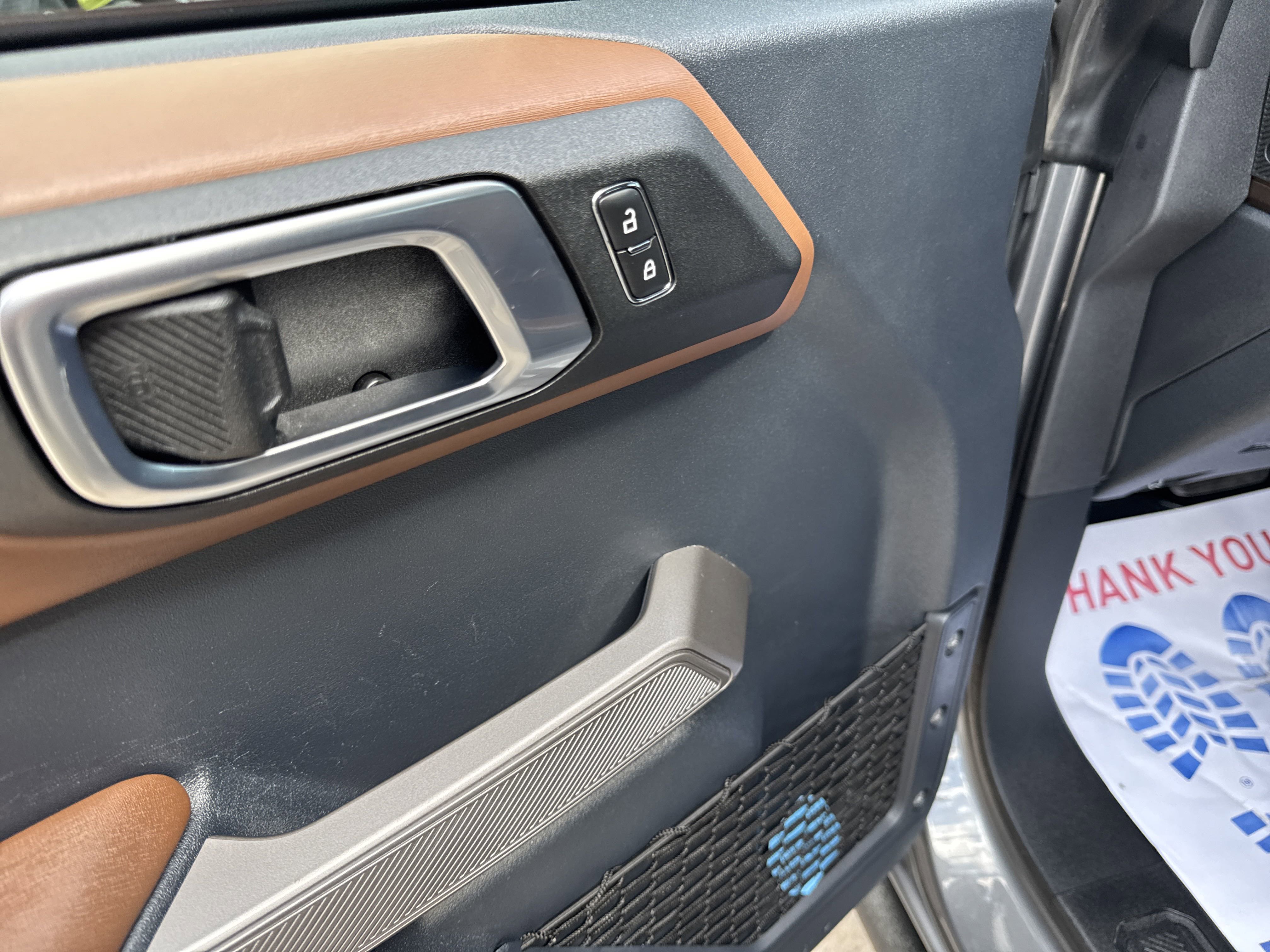 2023 Ford Bronco Outer Banks photo 7