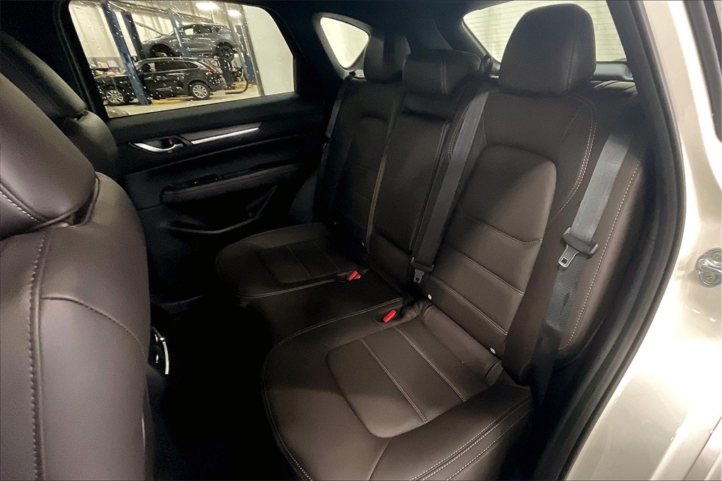 2025 Mazda CX-5 2.5 Turbo Signature photo 10