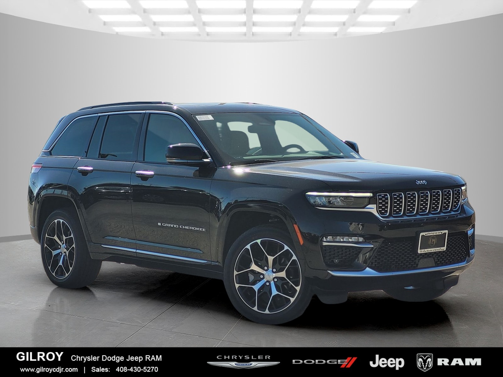2025 Jeep Grand Cherokee Summit Reserve's photo