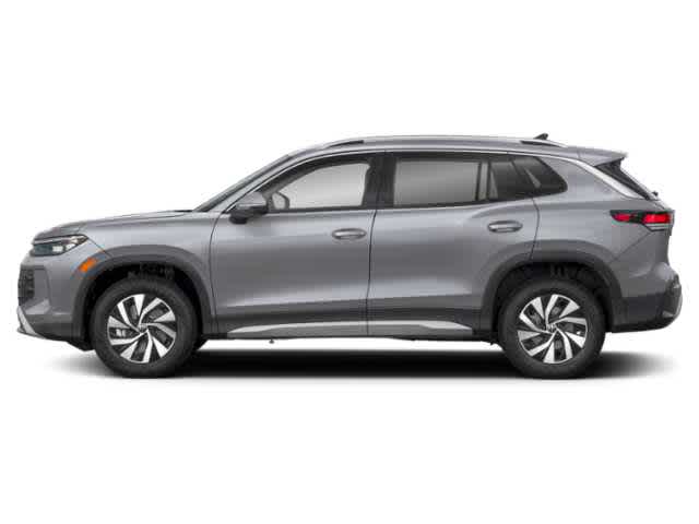 2025 Volkswagen Tiguan S photo 3