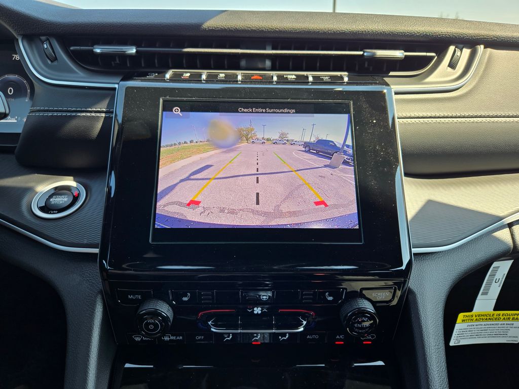 2025 Jeep Grand Cherokee Altitude X photo 20