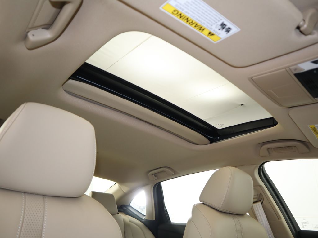 2025 Acura TLX Technology photo 18