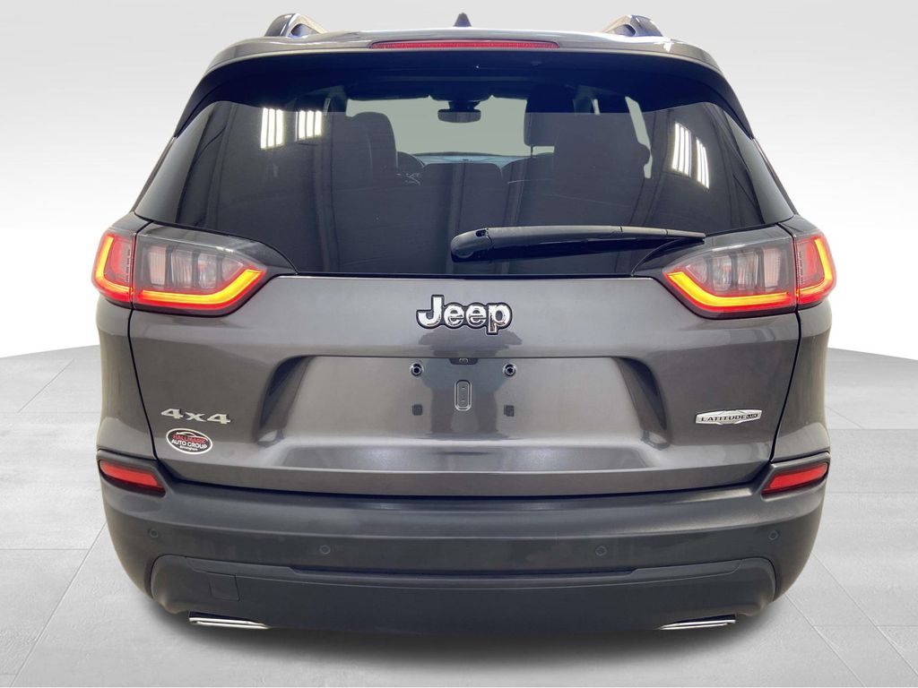 2022 Jeep Cherokee Latitude Lux photo 4