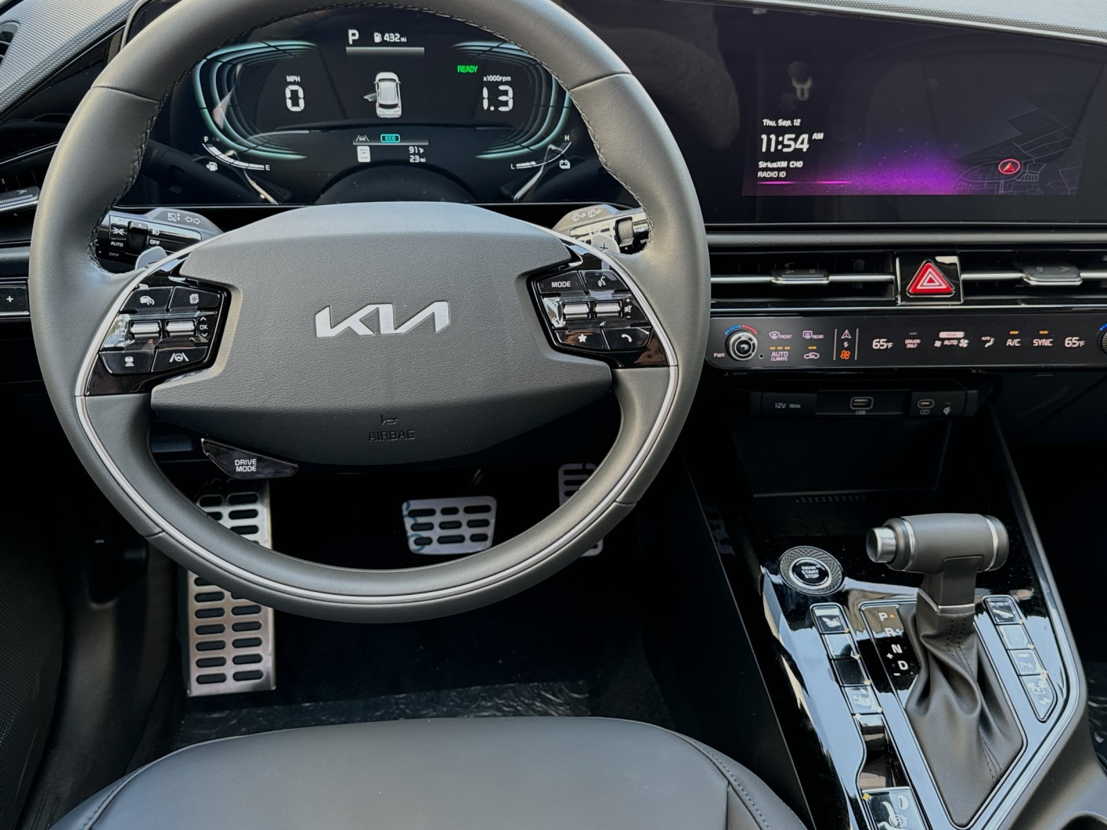 2024 Kia Niro EX Touring photo 15