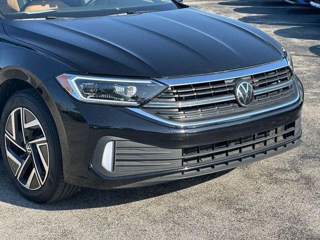 2024 Volkswagen Jetta 1.5T SEL photo 9