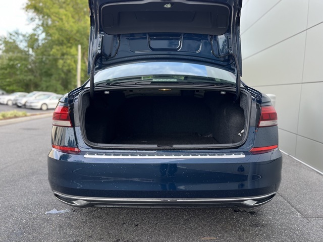 2022 Volkswagen Passat 2.0T SE photo 16
