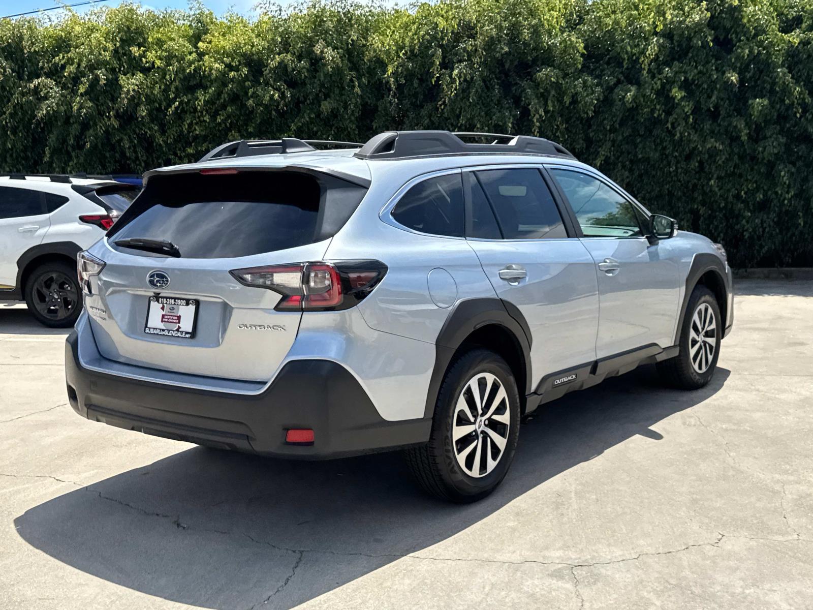 2025 Subaru Outback Premium photo 4