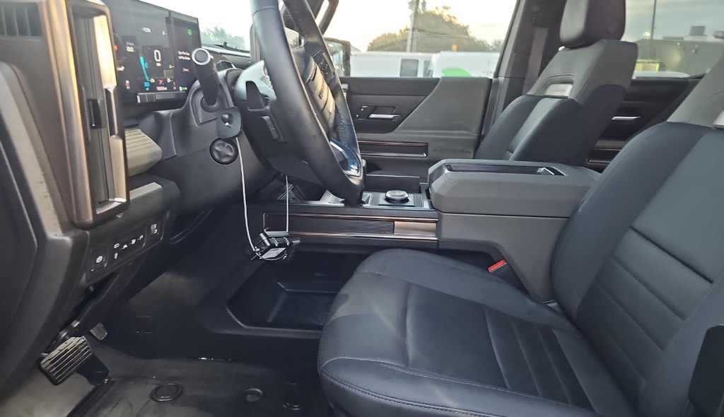 2024 Gmc Hummer EV SUV photo 4